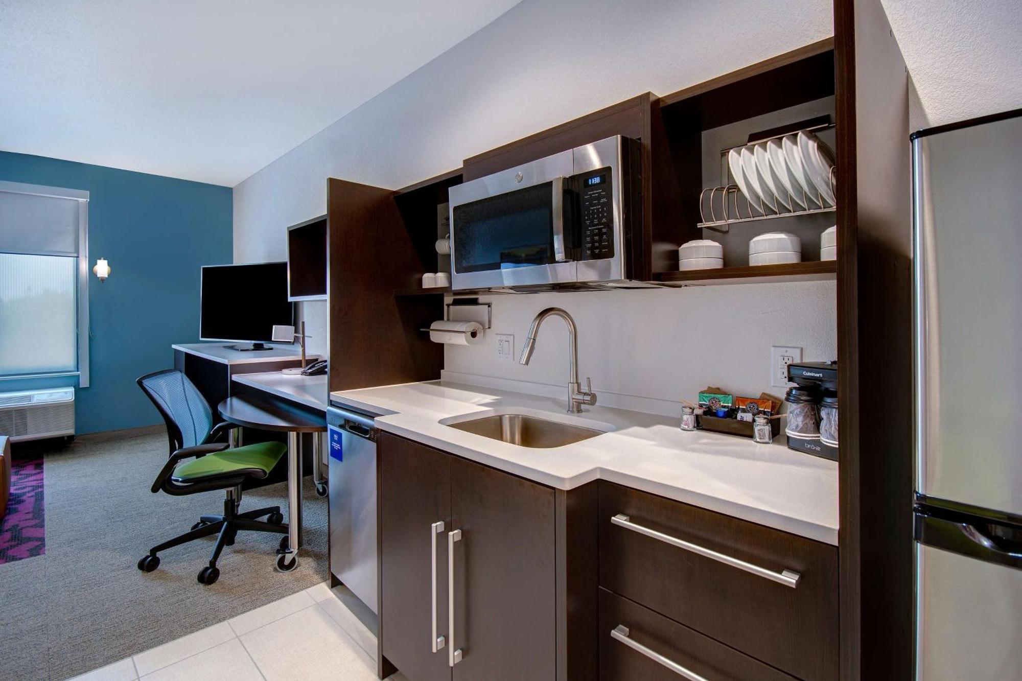 Home2 Suites By Hilton Burleson Bagian luar foto