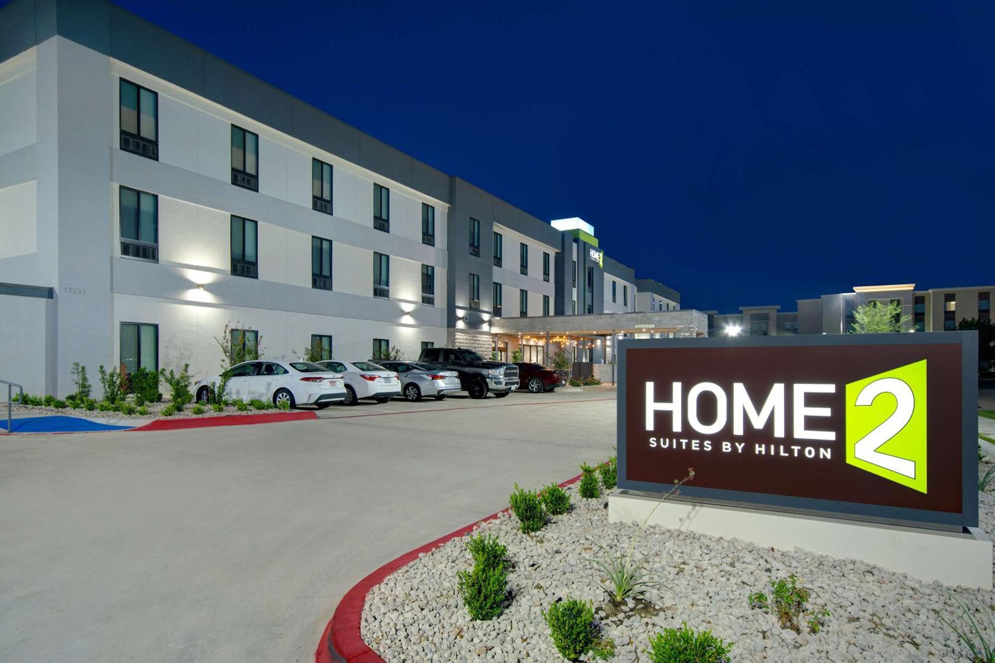 Home2 Suites By Hilton Burleson Bagian luar foto